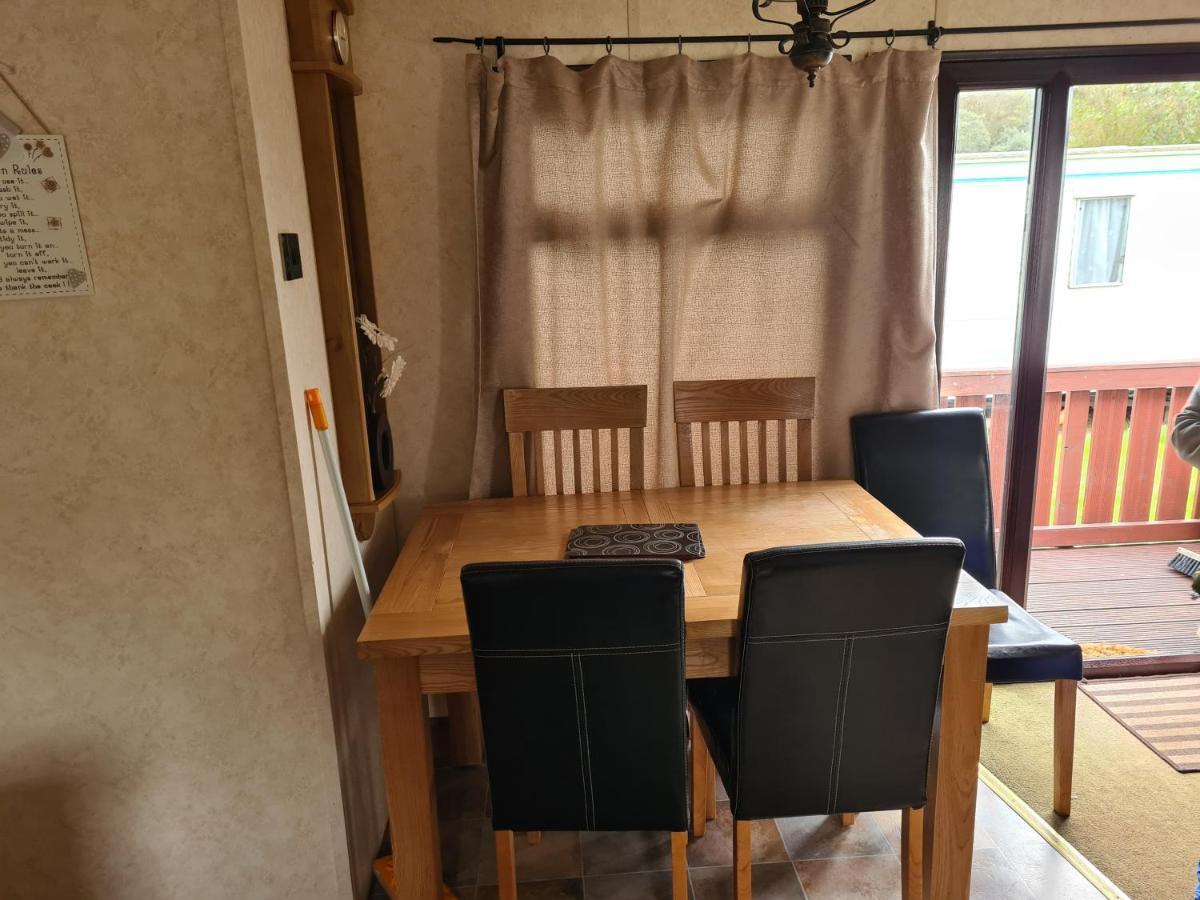 6 Berth On Golden Sands Uk Campsite *